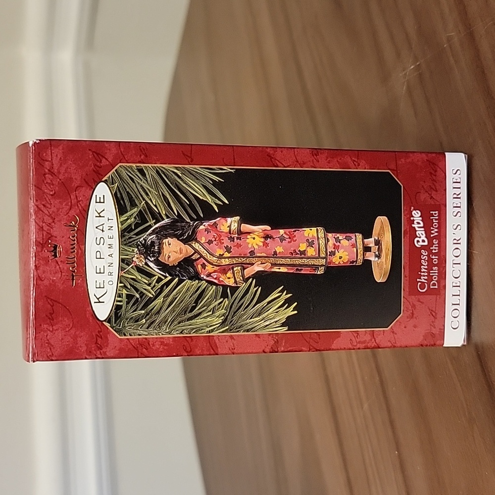 Chinese Barbie Dolls of the World 1997